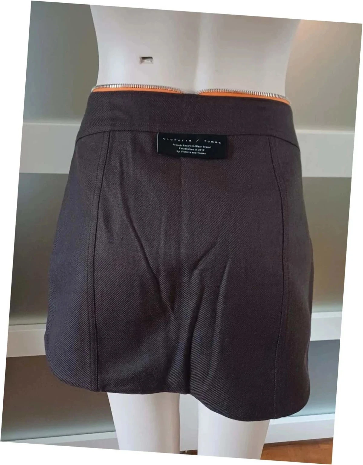 Pieza de diseñador Falda reversible Desfile VictoriaTomas Lentejuelas Marrón gris único – photo 8